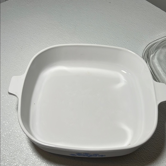 CorningWare White and Blue Floral Casserole with Glass Lid - Picture 4 of 6
